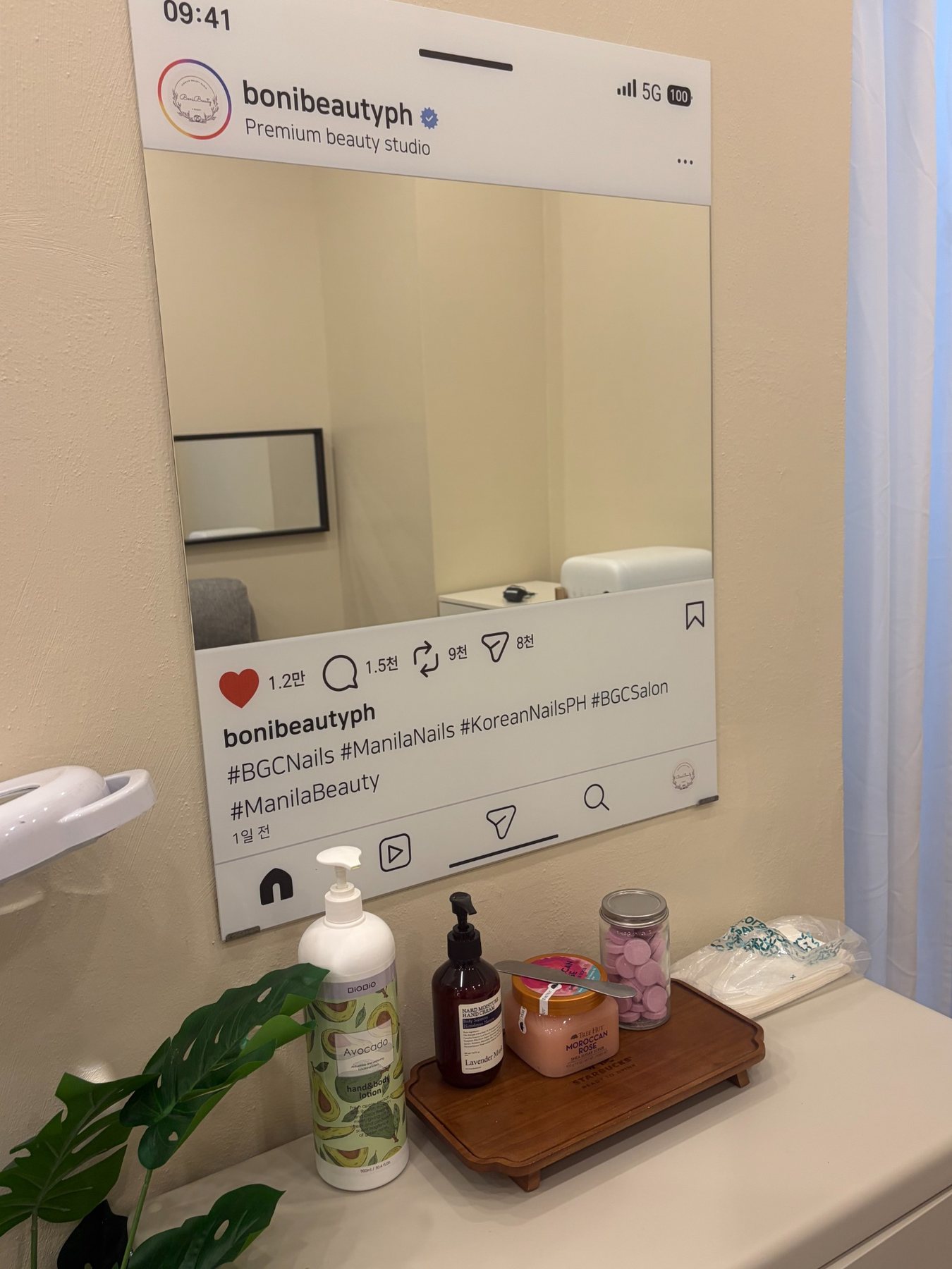 BoniBeauty mirror